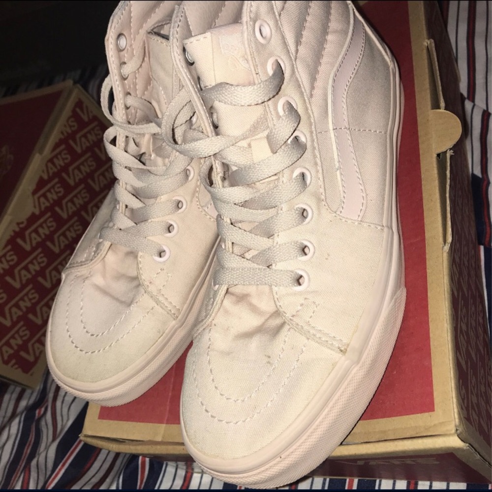 vans - Picture 2 of 4